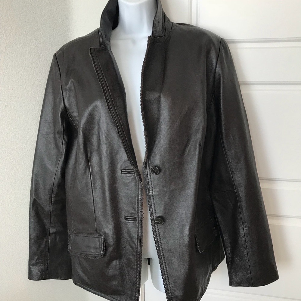 Jaclyn Smith classic leather coat